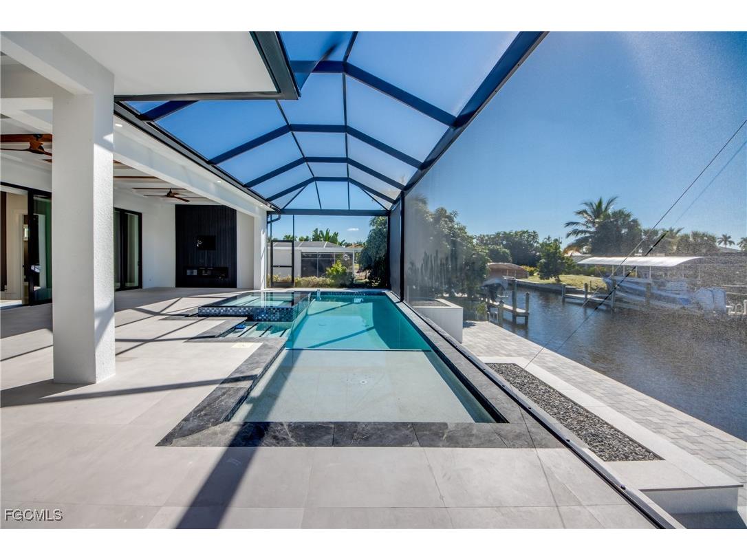 5254 Tamiami Court Cape Coral FL 33904 2025023202 image44