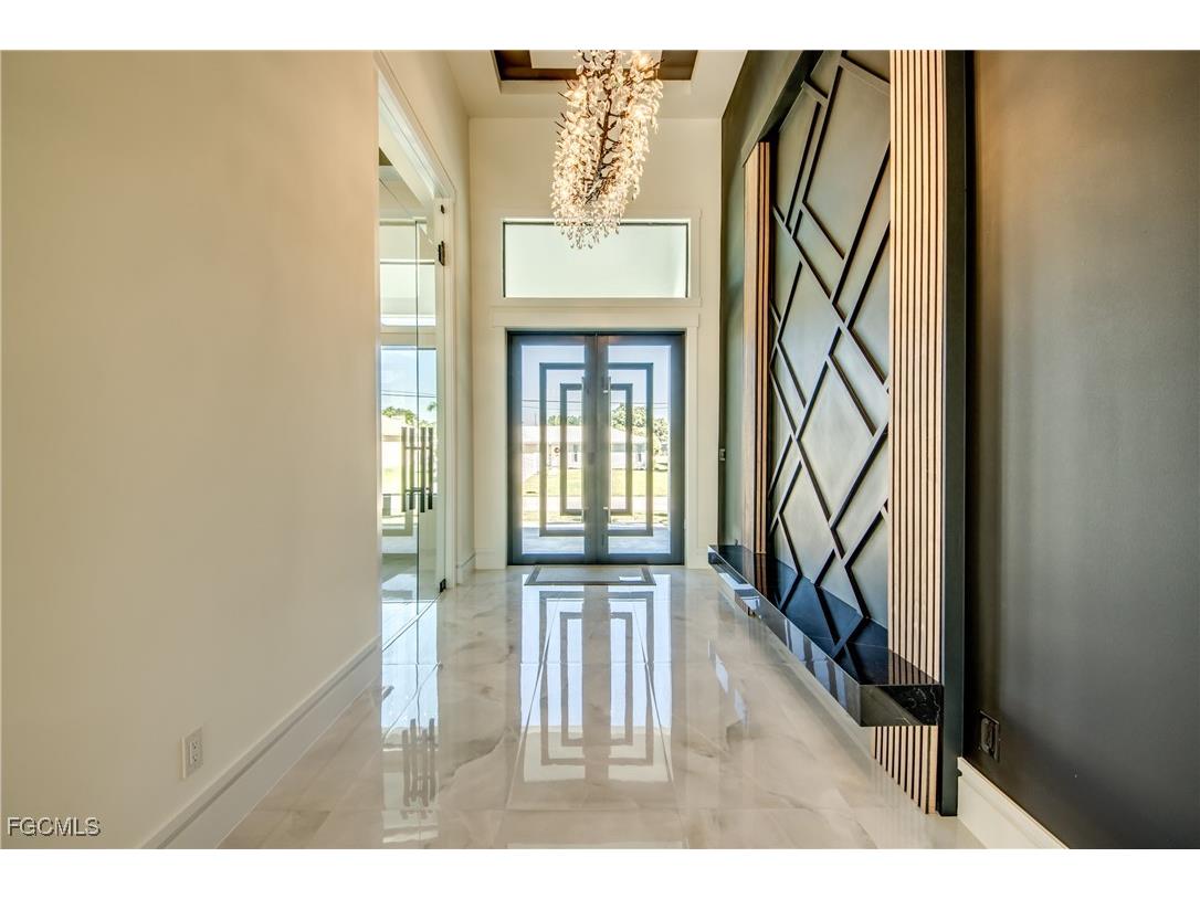 5254 Tamiami Court Cape Coral FL 33904 2025023202 image6