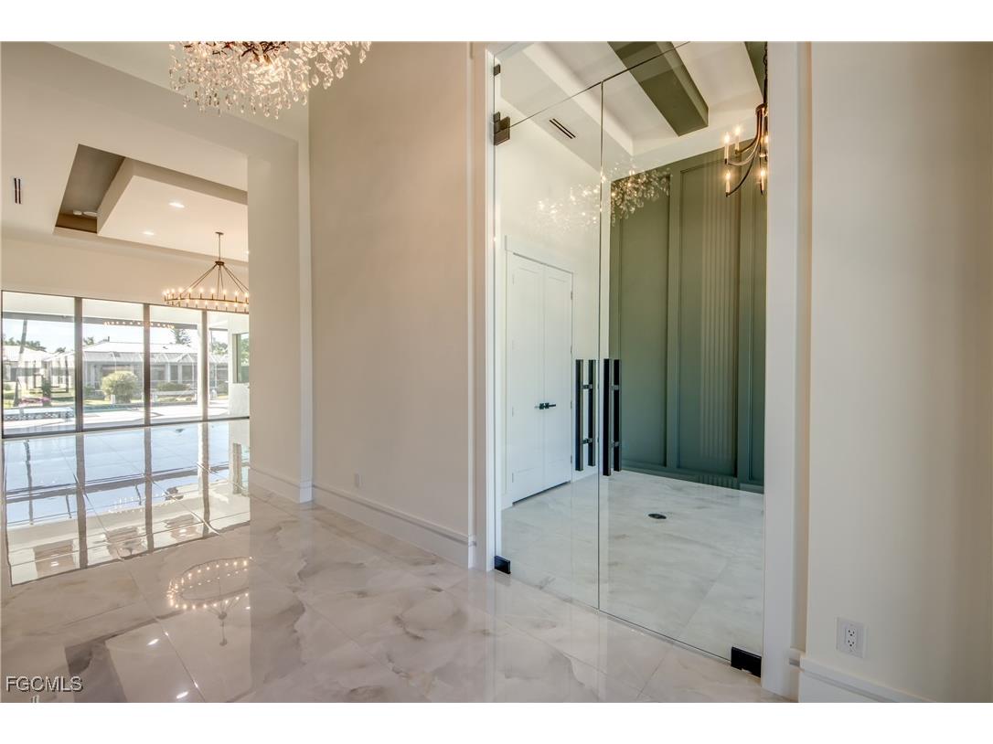 5254 Tamiami Court Cape Coral FL 33904 2025023202 image7