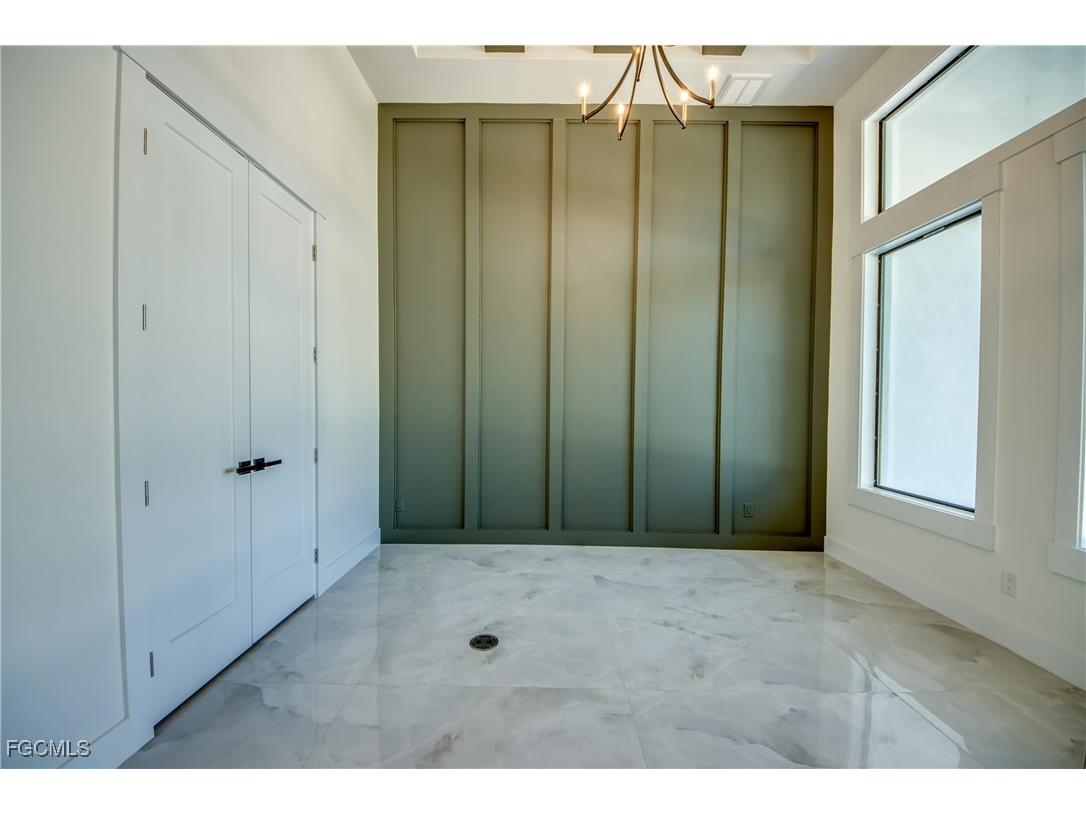 5254 Tamiami Court Cape Coral FL 33904 2025023202 image8