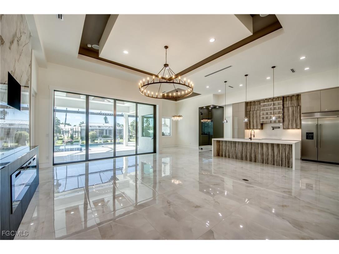 5254 Tamiami Court Cape Coral FL 33904 2025023202 image9