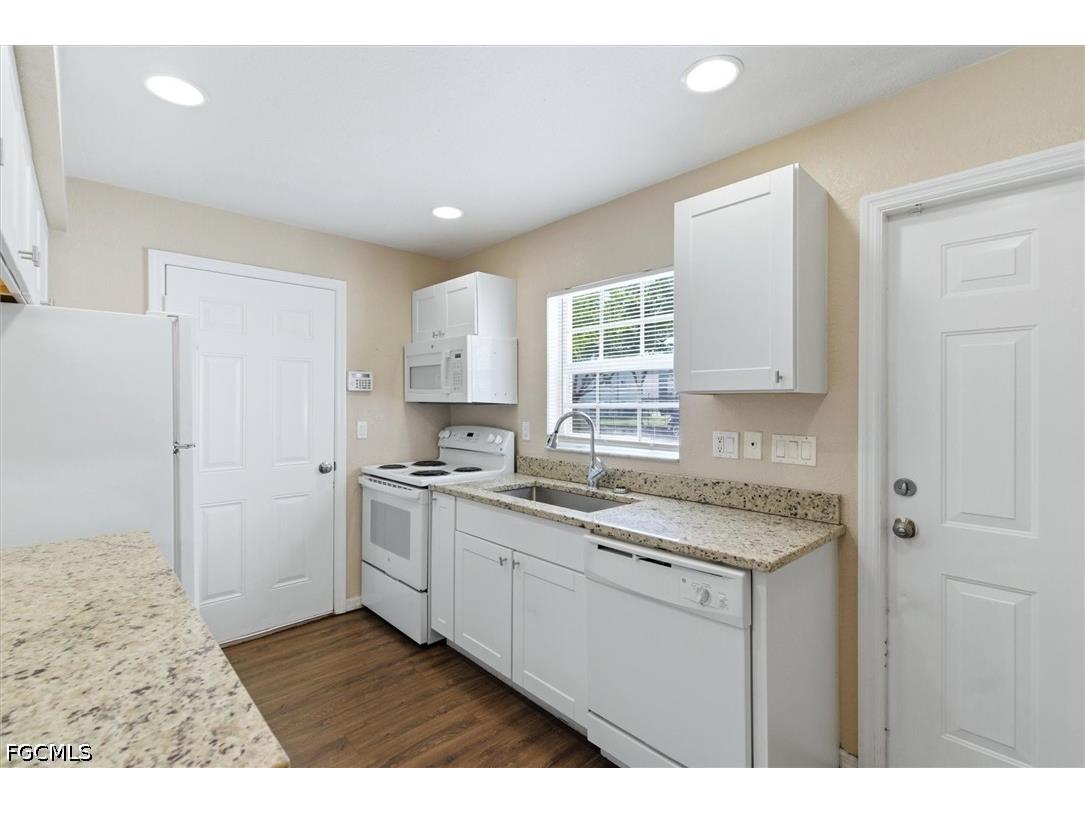 5257 Leeds Road Fort Myers FL 33907 2026016541 image10