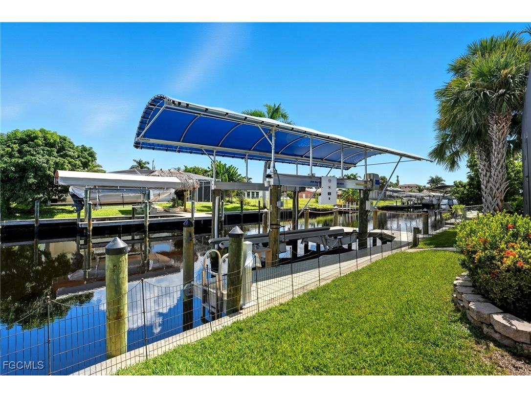 5257 Stratford Court Cape Coral FL 33904 2025012844 image38