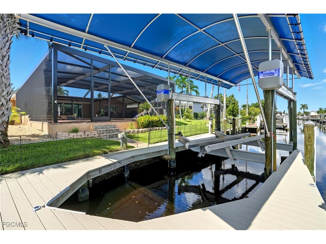 5257 Stratford Court Cape Coral FL 33904 2025012844 image40