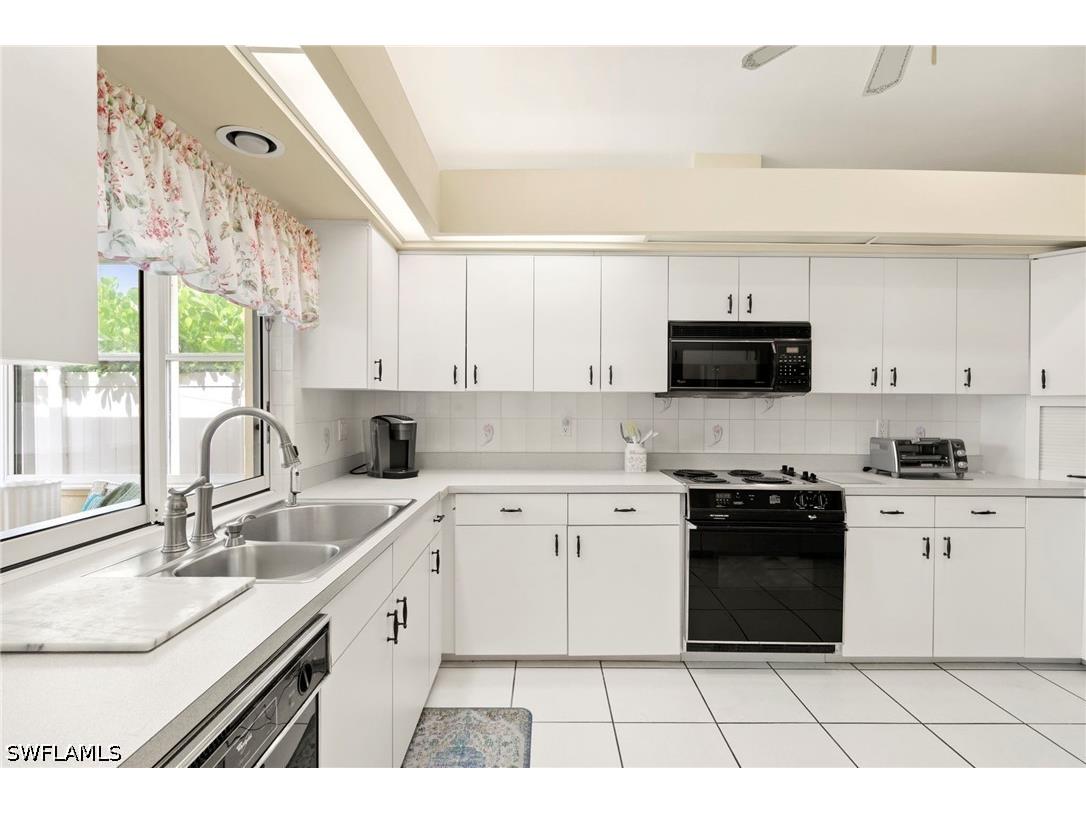 526 100th Avenue N Naples FL 34108 226021813 image12