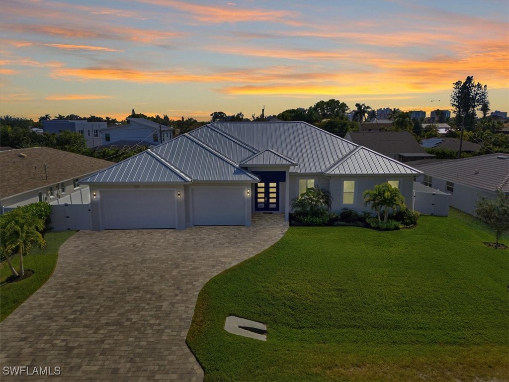 526 104th Avenue N Naples FL 34108 225080924 image1