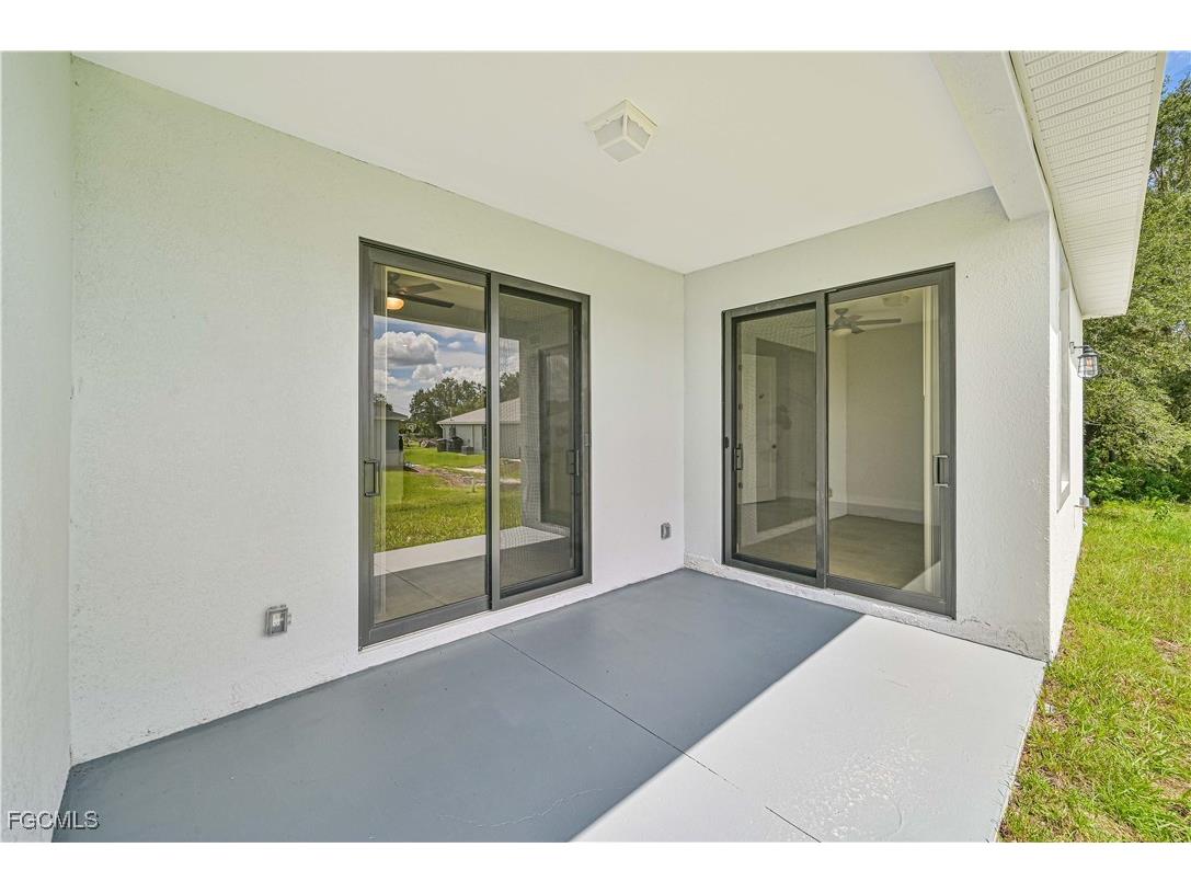 526/528 Grant Boulevard Lehigh Acres FL 33974 2025004092 image18