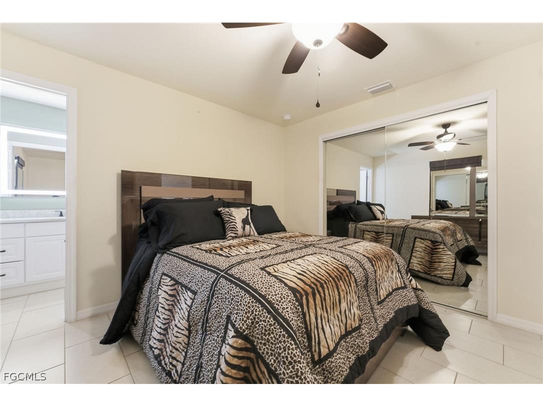 526-528 SE 5th Place Cape Coral FL 33990 2026009807 image10