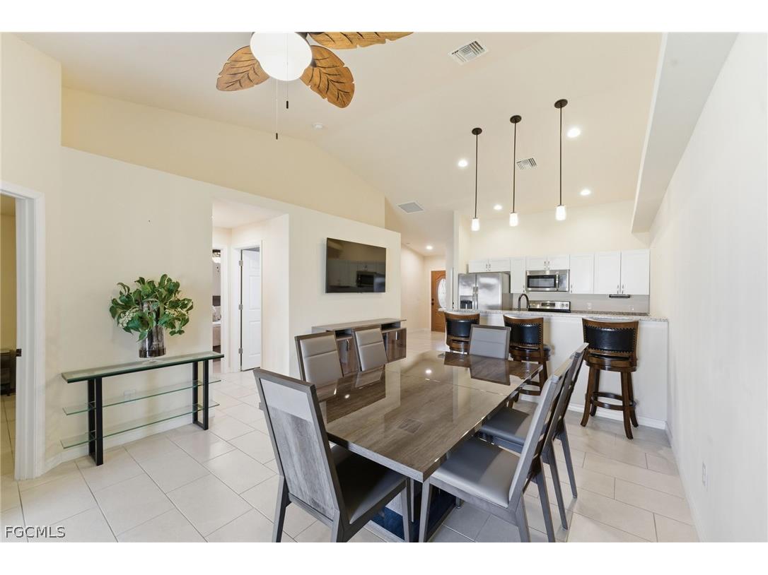 526-528 SE 5th Place Cape Coral FL 33990 2026009807 image14