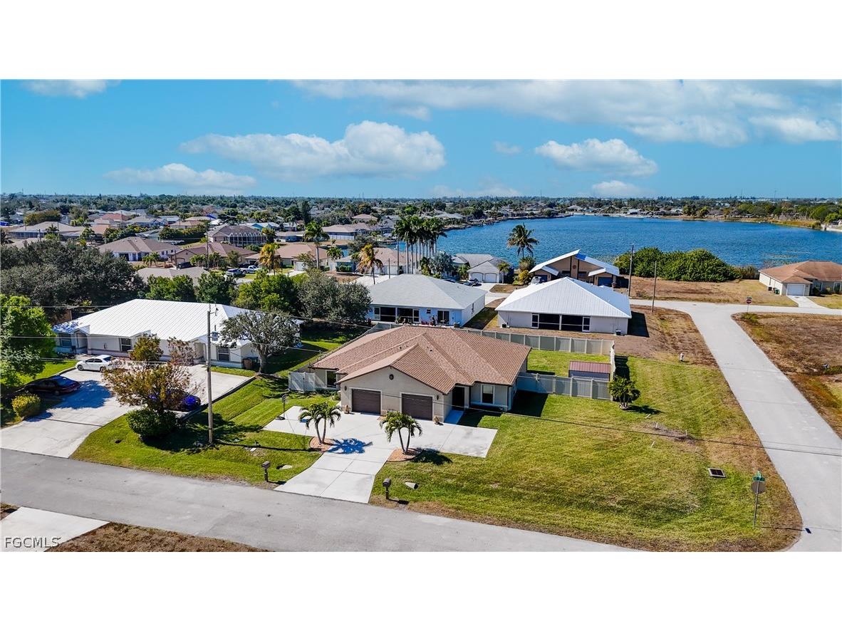 526-528 SE 5th Place Cape Coral FL 33990 2026009807 image2