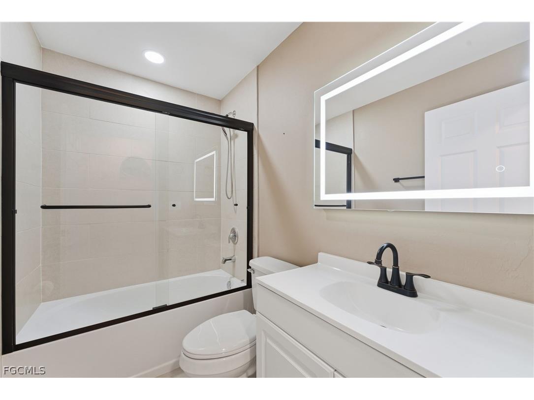 526-528 SE 5th Place Cape Coral FL 33990 2026009807 image20