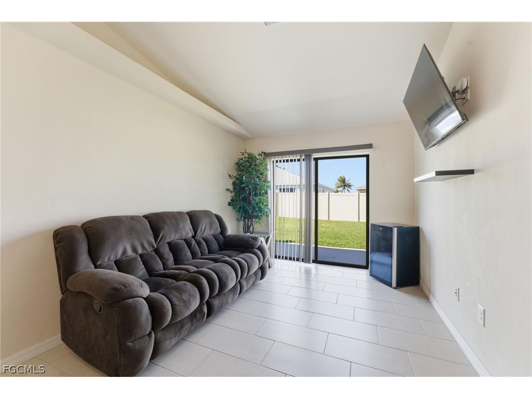 526-528 SE 5th Place Cape Coral FL 33990 2026009807 image23