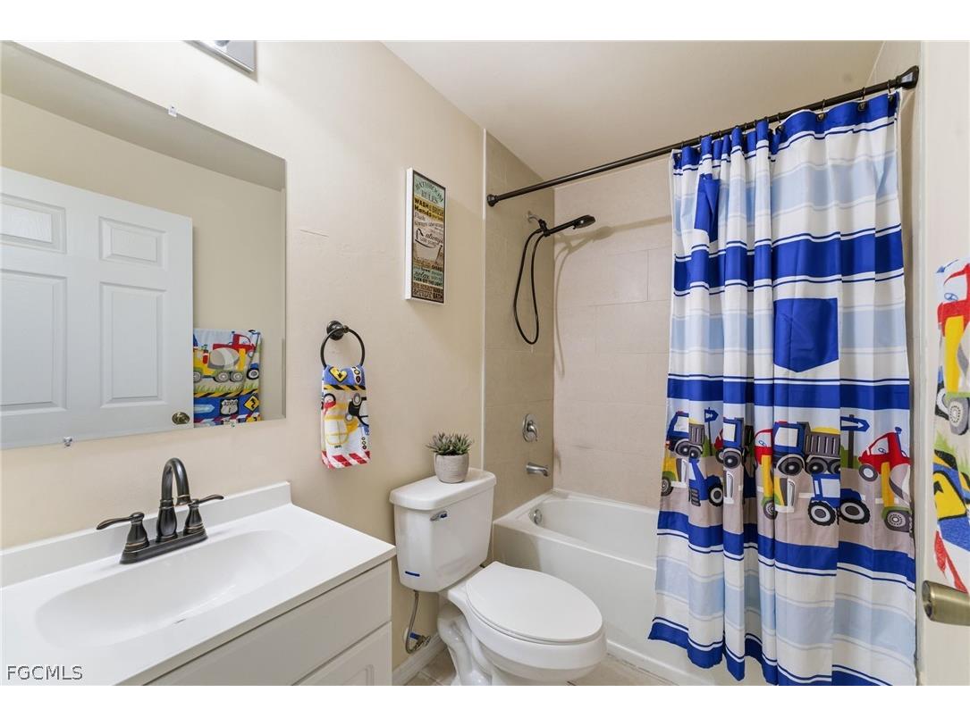 526-528 SE 5th Place Cape Coral FL 33990 2026009807 image32