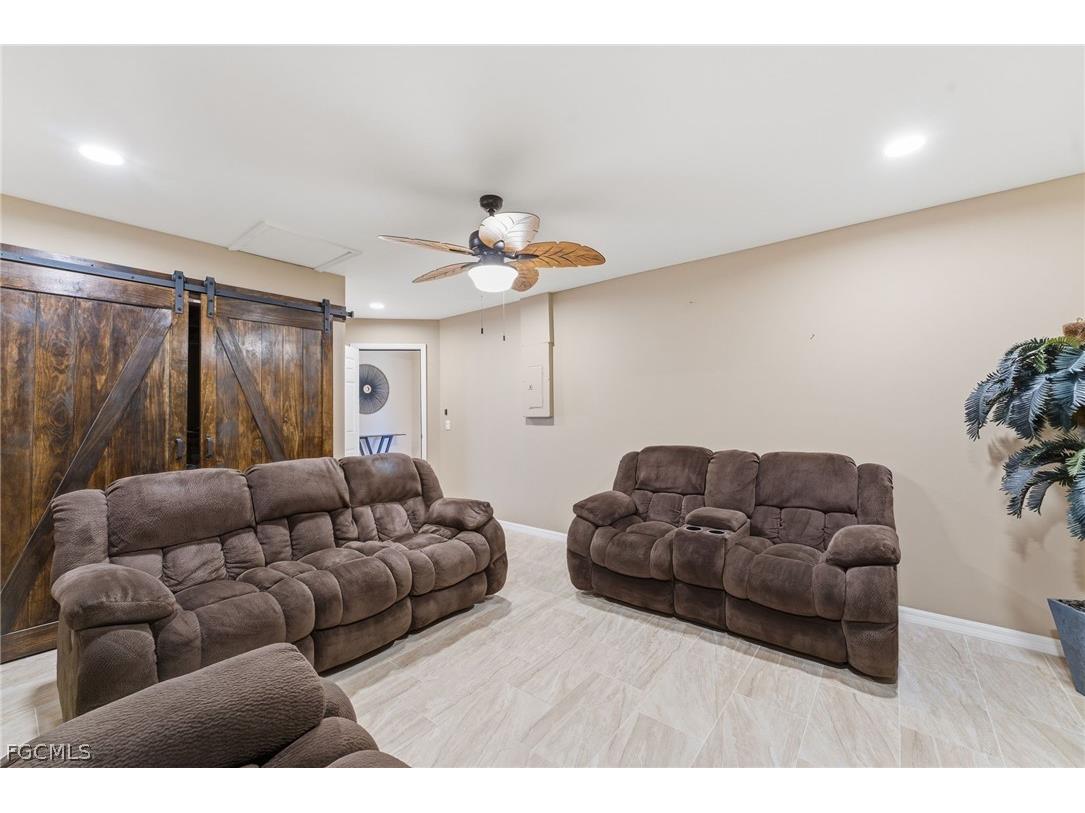 526-528 SE 5th Place Cape Coral FL 33990 2026009807 image8