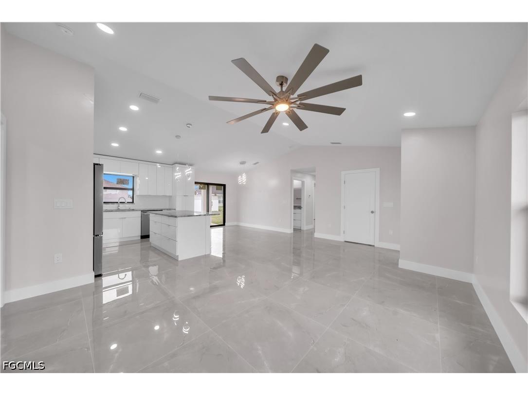 526 Kismet Parkway W Cape Coral FL 33993 2026018954 image11