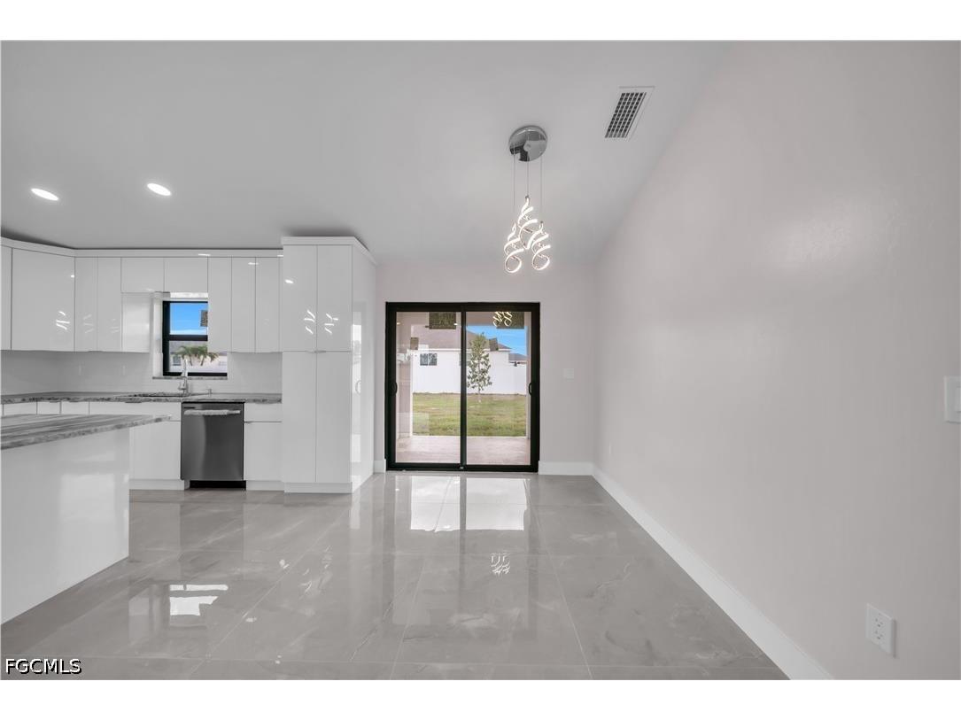 526 Kismet Parkway W Cape Coral FL 33993 2026018954 image12