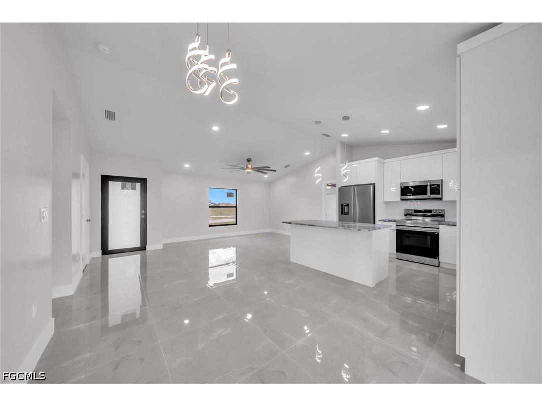526 Kismet Parkway W Cape Coral FL 33993 2026018954 image13