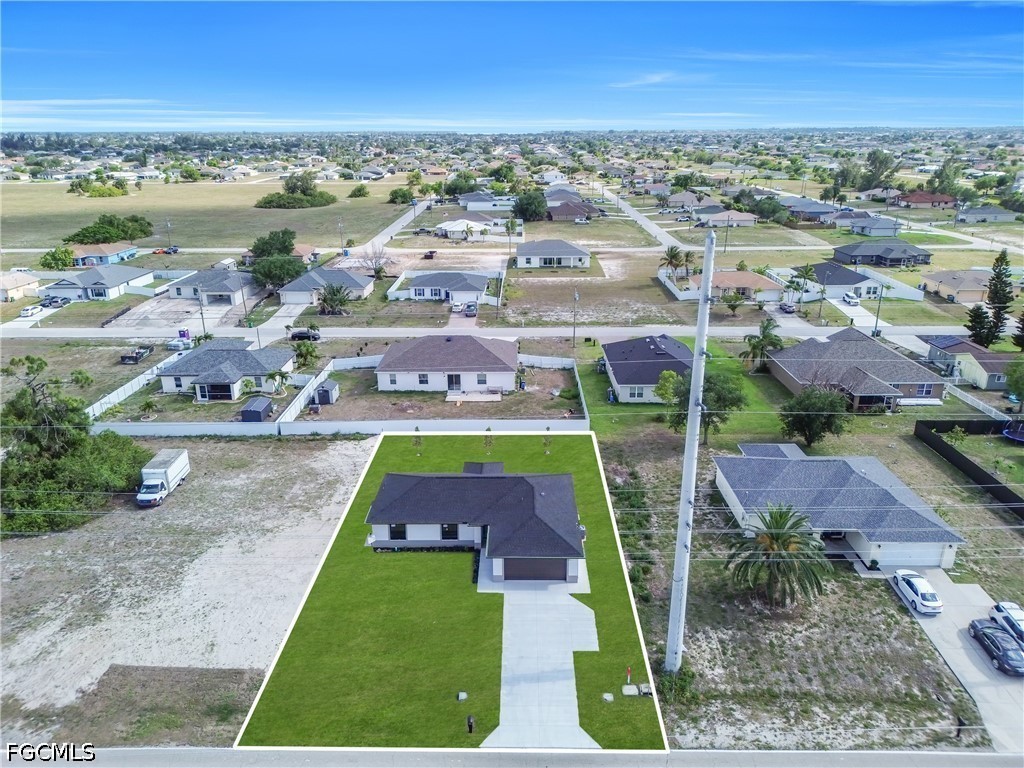 526 Kismet Parkway W Cape Coral FL 33993 2026018954 image2