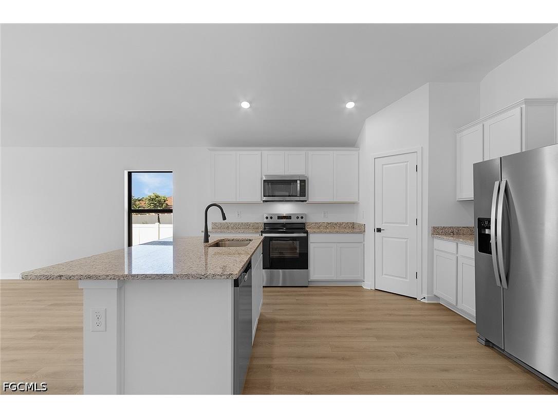 526 Parkdale Boulevard Lehigh Acres FL 33974 2026017900 image6