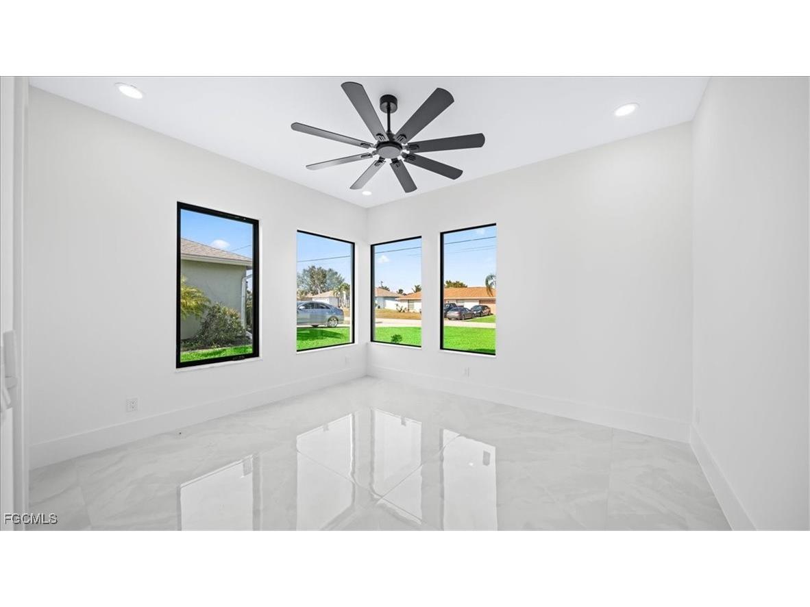526 SE 4th Street Cape Coral FL 33990 2025020228 image26