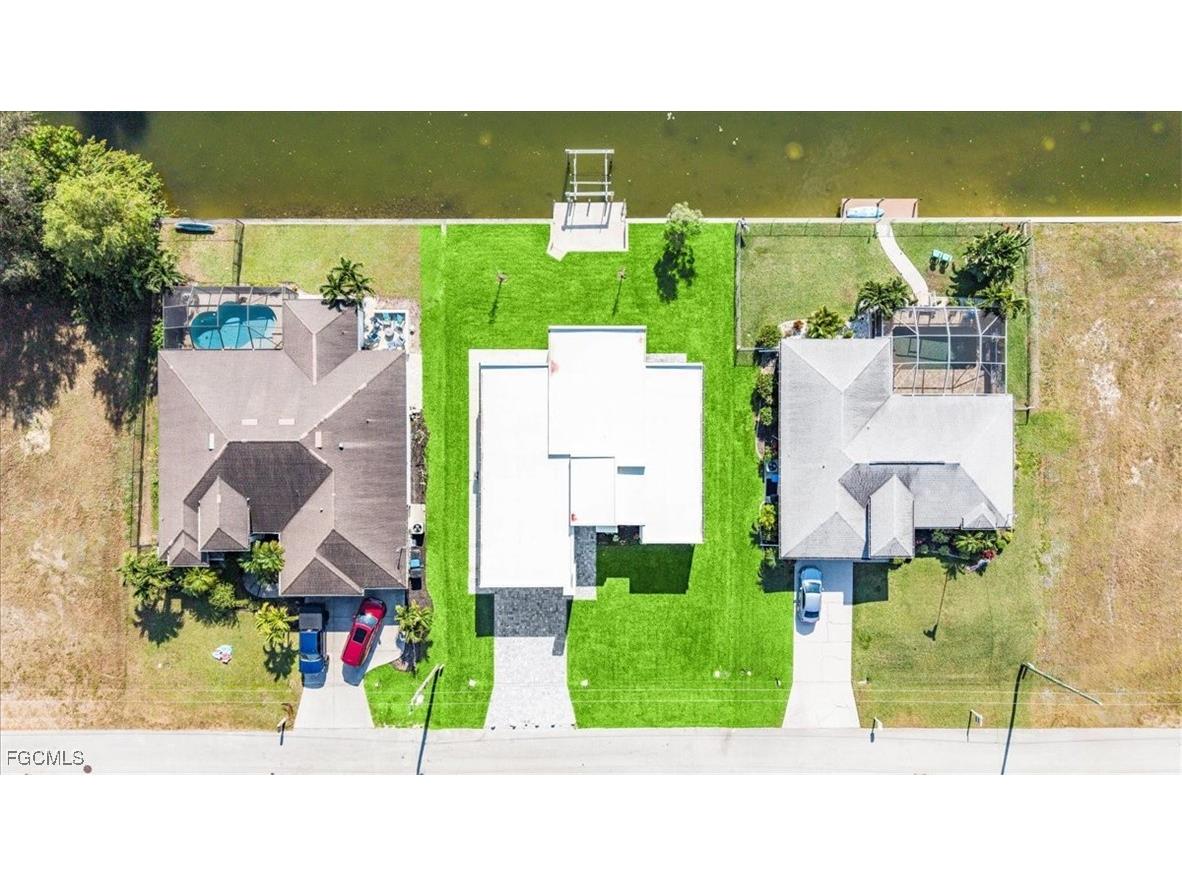526 SE 4th Street Cape Coral FL 33990 2025020228 image40