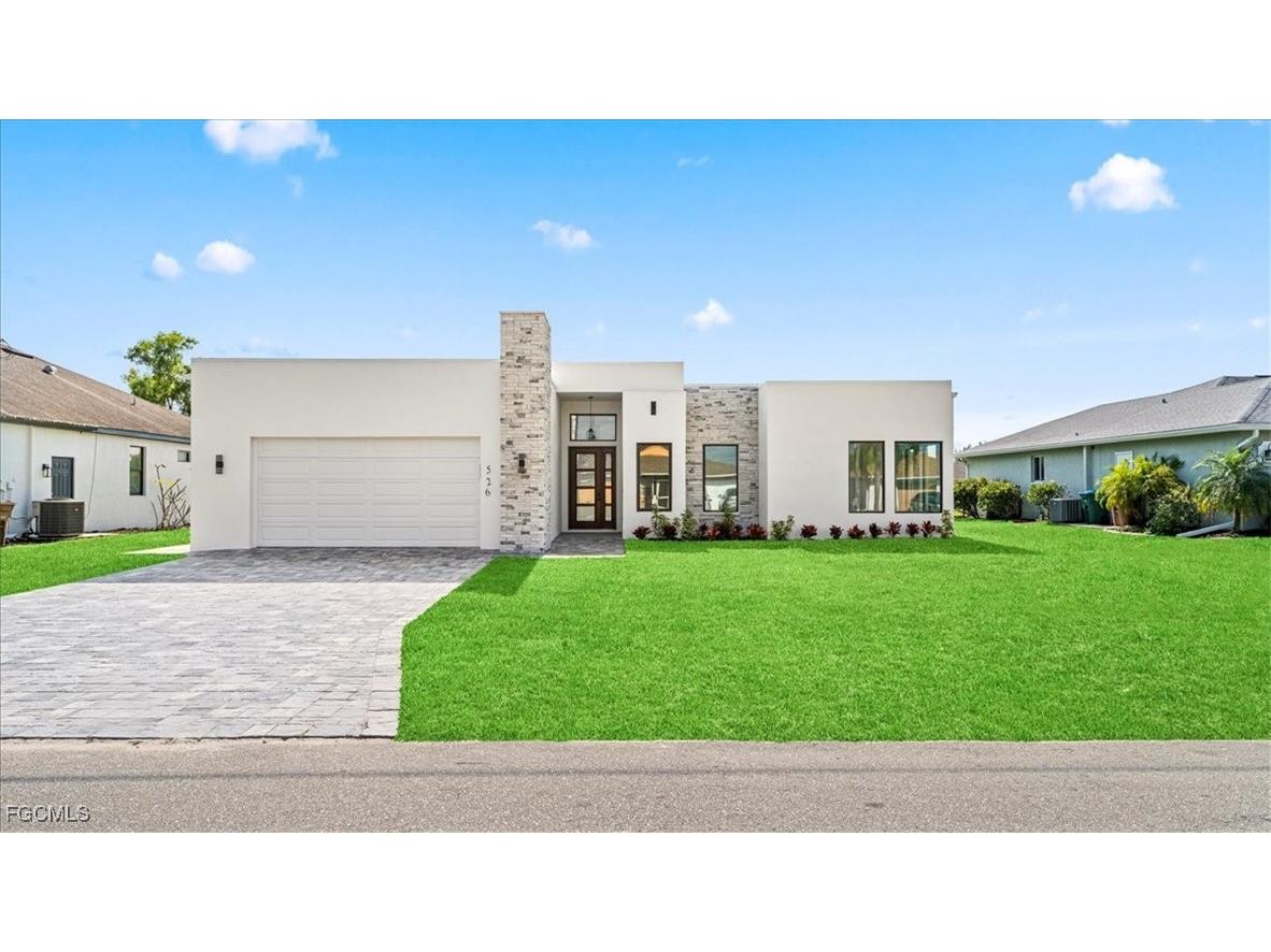 526 SE 4th Street Cape Coral FL 33990 2025020228 image5