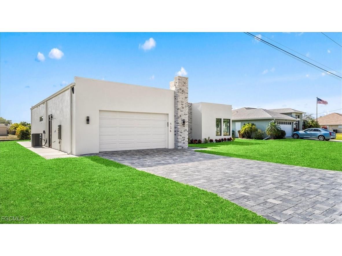 526 SE 4th Street Cape Coral FL 33990 2025020228 image6