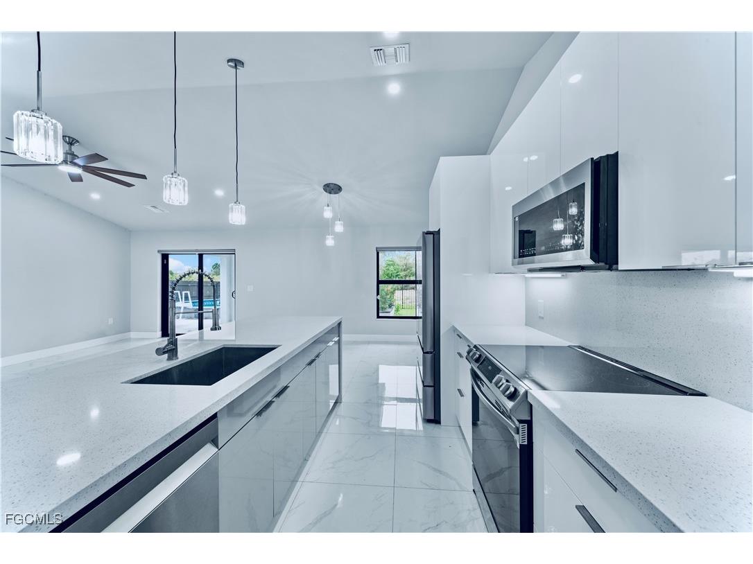 526 Wabasso Avenue S Lehigh Acres FL 33974 2025021161 image13