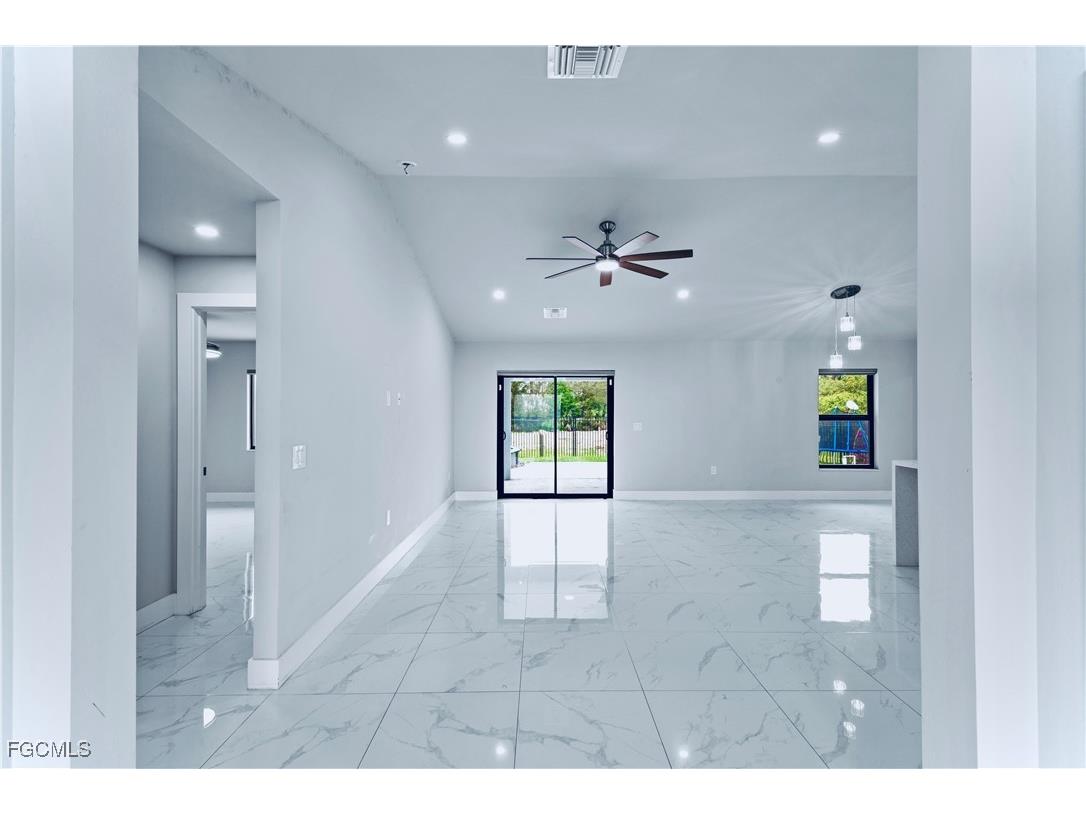 526 Wabasso Avenue S Lehigh Acres FL 33974 2025021161 image19