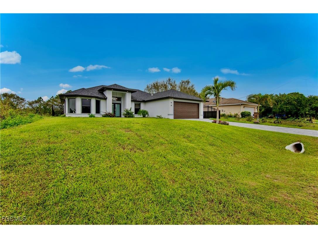 526 Wabasso Avenue S Lehigh Acres FL 33974 2025021161 image3