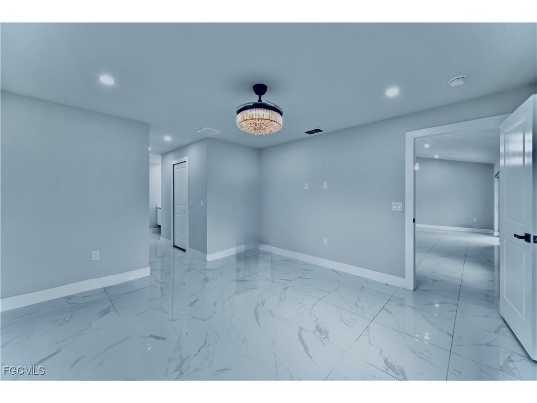 526 Wabasso Avenue S Lehigh Acres FL 33974 2025021161 image8