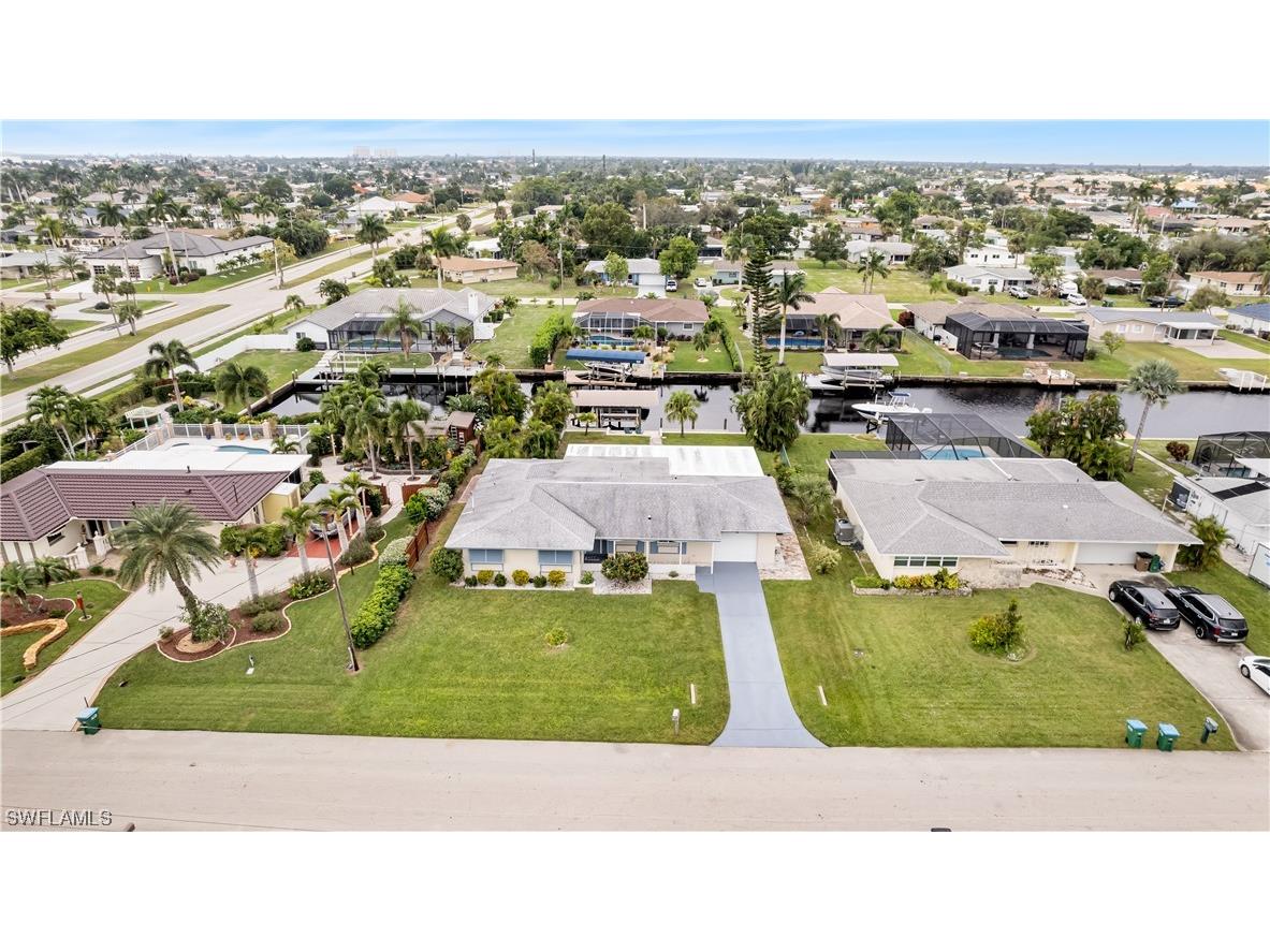 5260 Wisteria Court Cape Coral FL 33904 224000380 image1