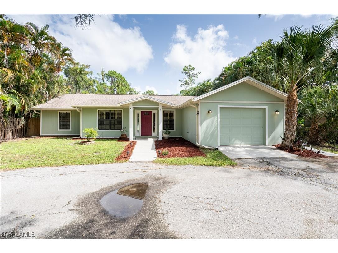 5261 Coral Wood Drive Naples FL 34119 223055675 image1