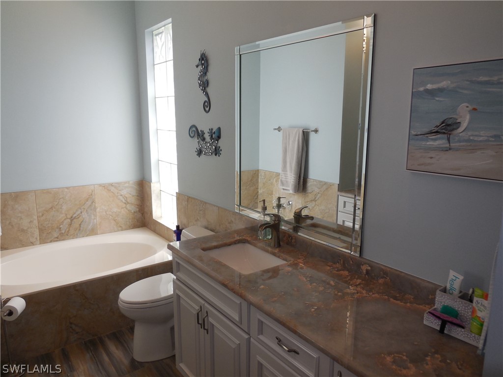 5267 Hawkesbury Way Naples FL 34119 226012397 image15