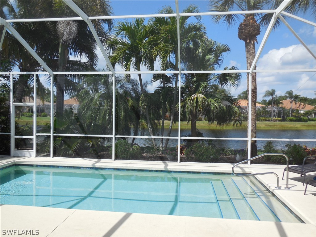 5267 Hawkesbury Way Naples FL 34119 226012397 image2