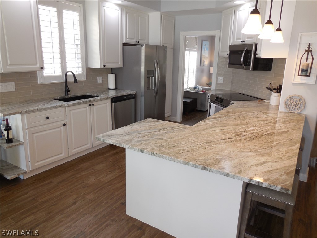 5267 Hawkesbury Way Naples FL 34119 226012397 image5