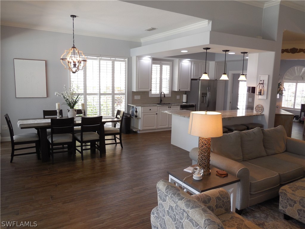 5267 Hawkesbury Way Naples FL 34119 226012397 image6