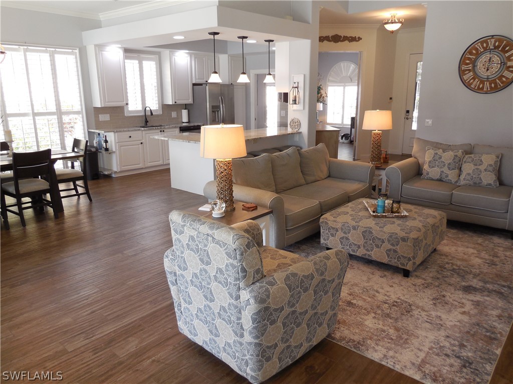 5267 Hawkesbury Way Naples FL 34119 226012397 image8