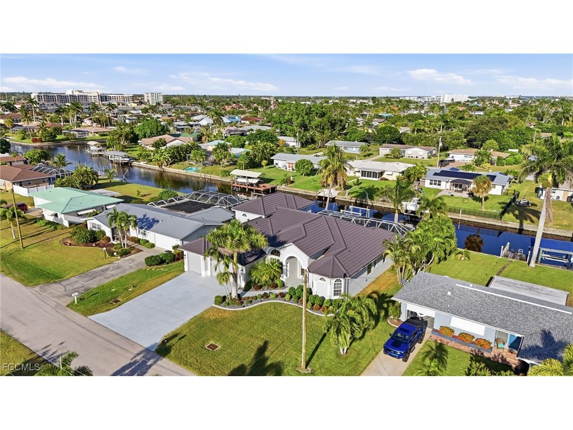 5267 Tiffany Court Cape Coral FL 33904 2025019645 image4