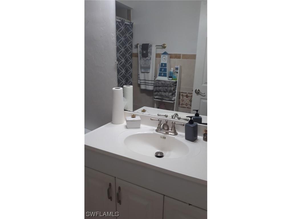 5269 Dixie Drive Naples FL 34113 223009537 image1