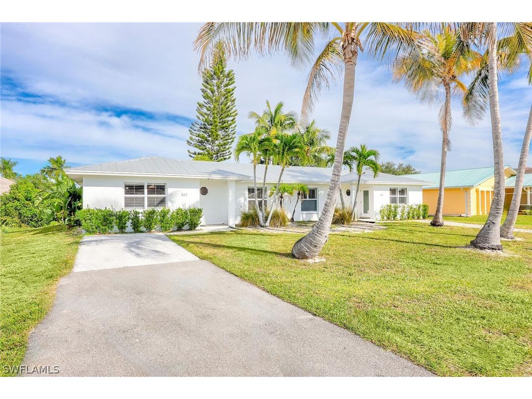 527 109th Avenue N Naples FL 34108 226010507 image1
