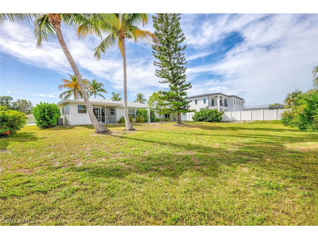 527 109th Avenue N Naples FL 34108 226010507 image21