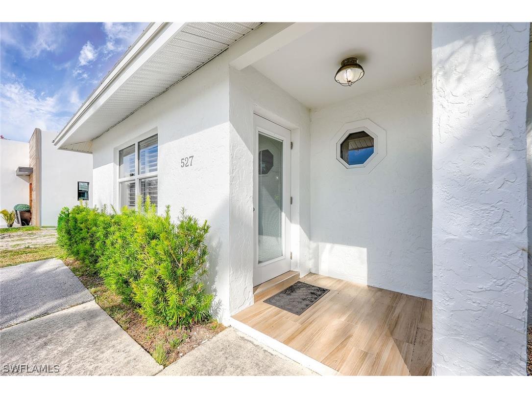 527 109th Avenue N Naples FL 34108 226010507 image4