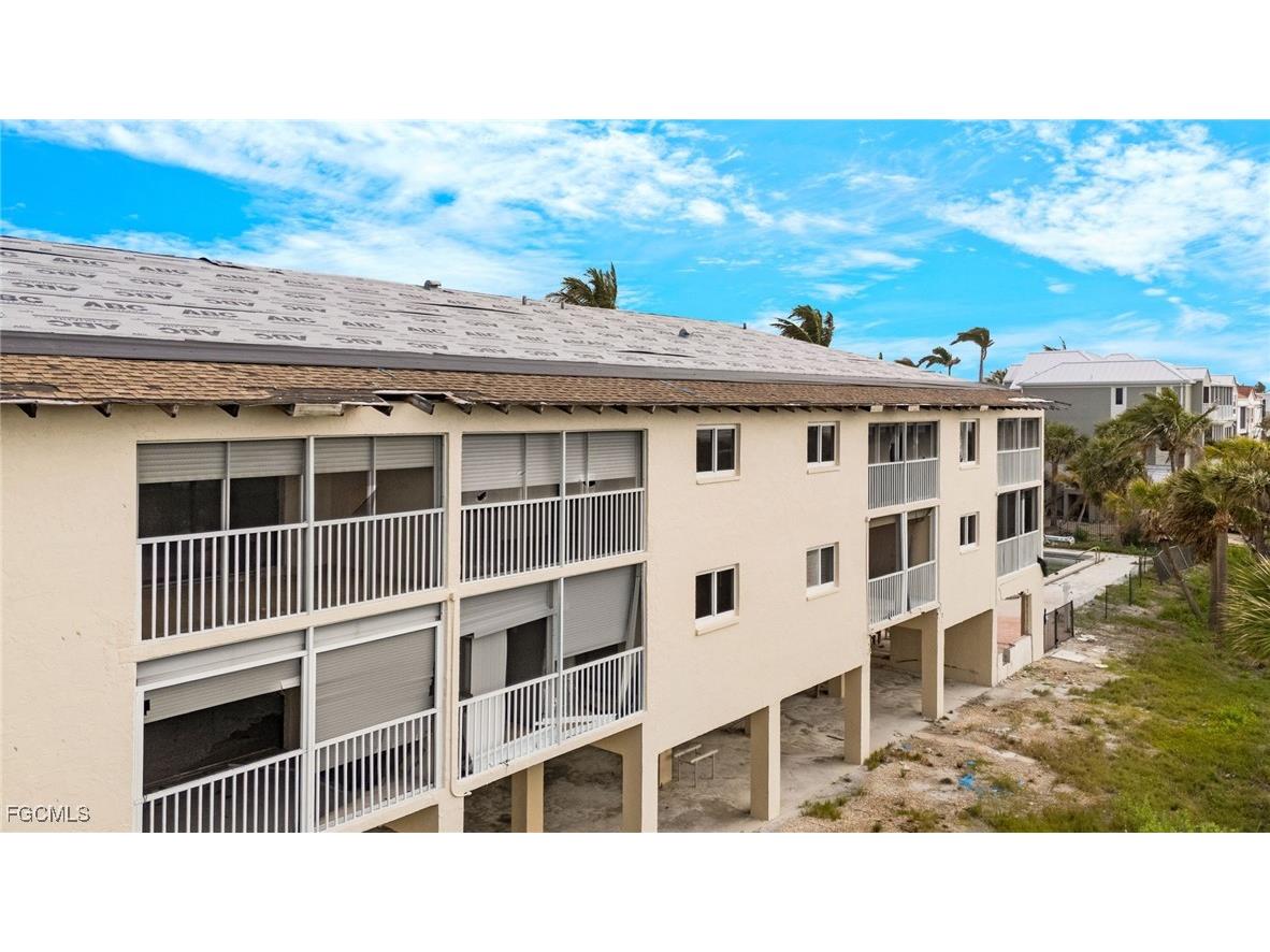 527 E Gulf Drive #204 Sanibel FL 33957 2025014414 image12