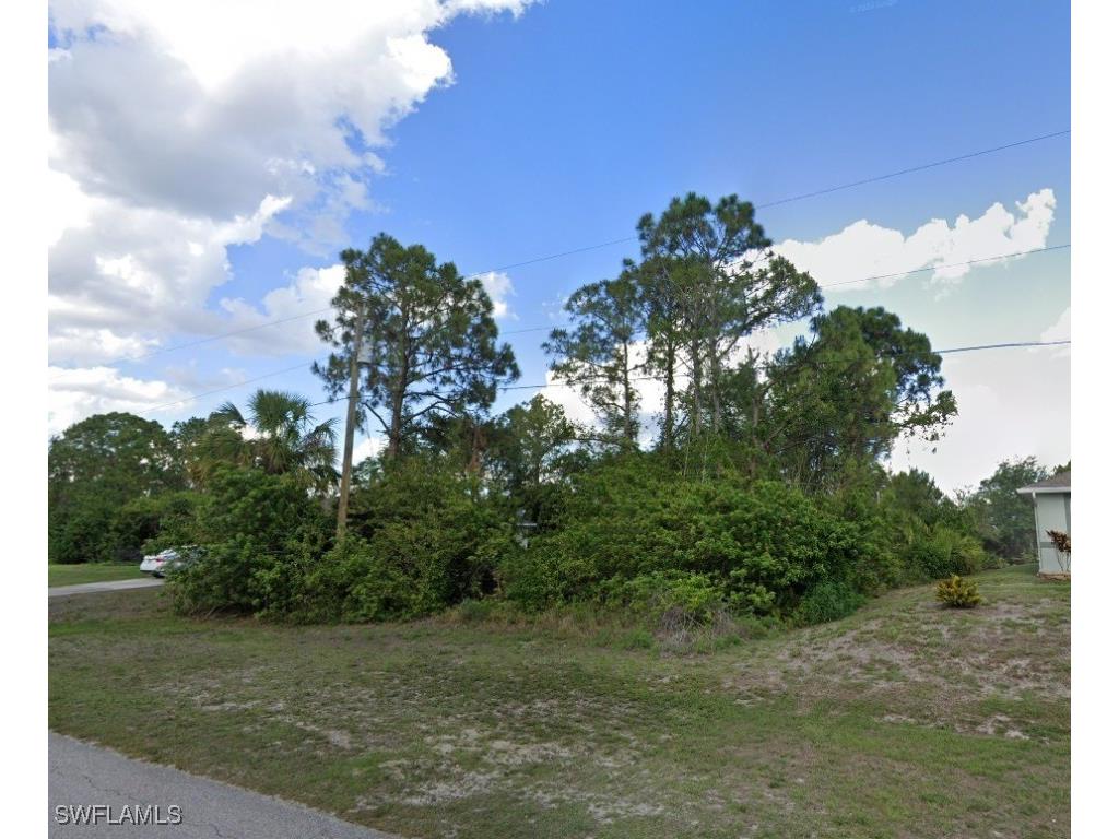 527 Eisenhower Boulevard Lehigh Acres FL 33974 225019670 image1