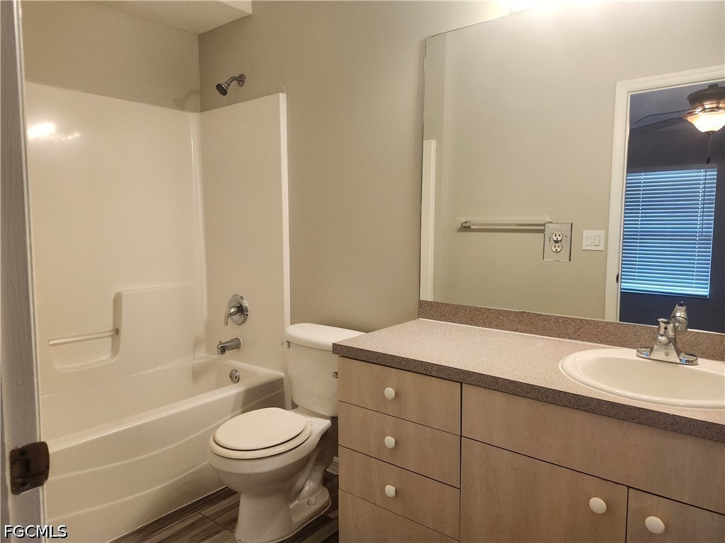 527 Hancock Bridge Parkway Cape Coral FL 33990 2026020605 image14