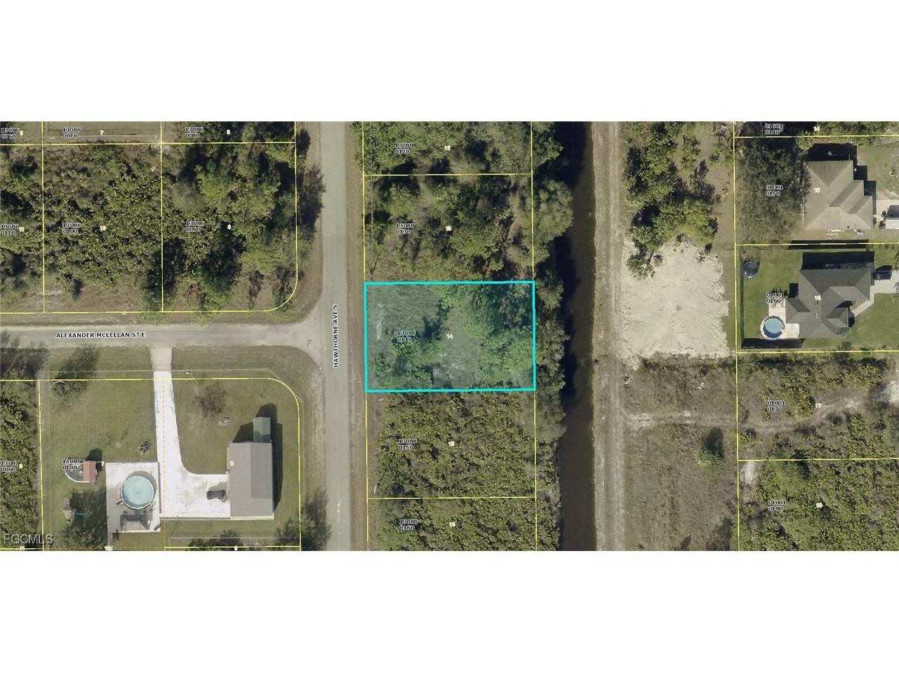 527 Hawthorne Avenue S Lehigh Acres FL 33974 2026005089 image1