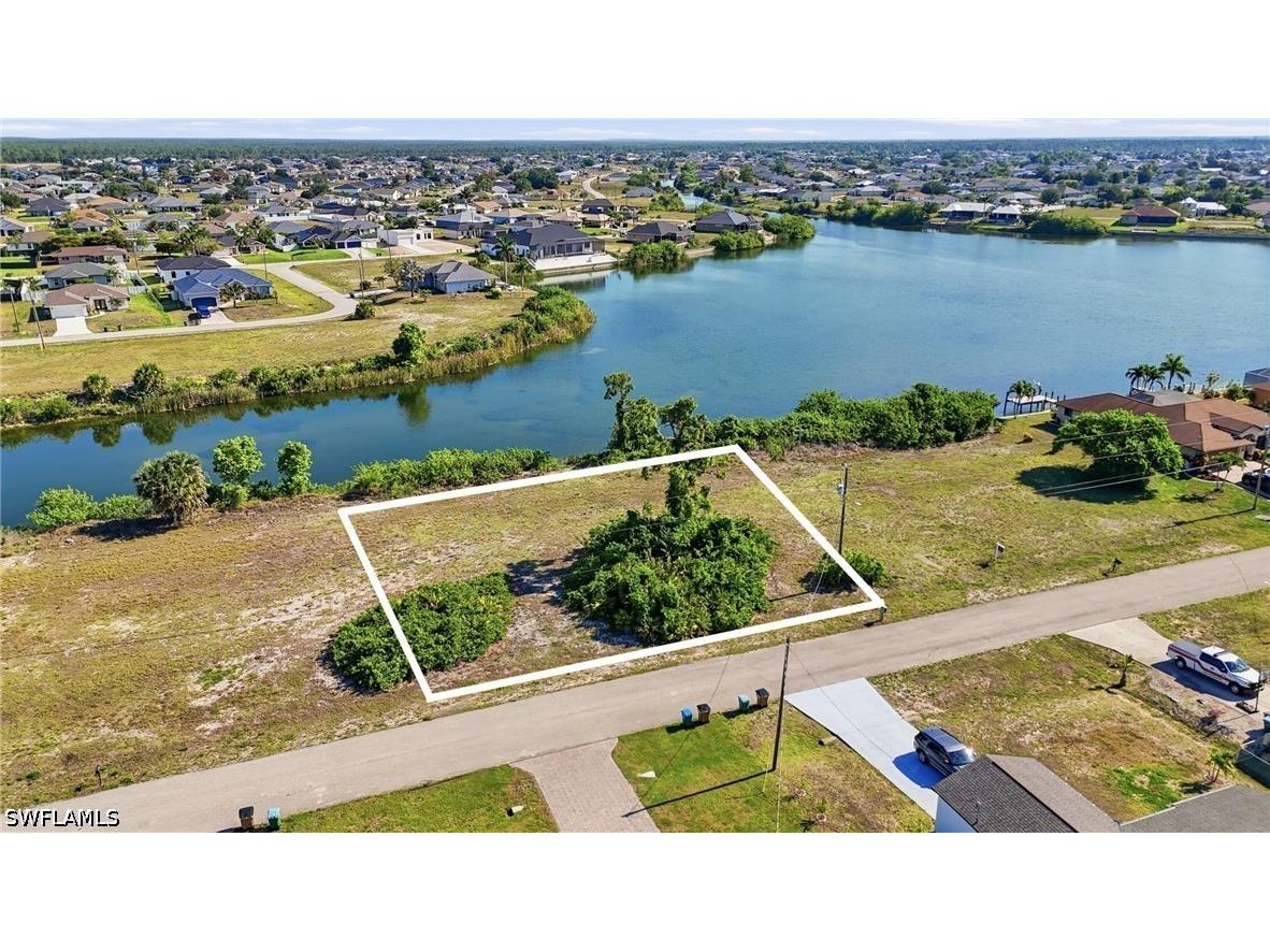 527 NW 24th Terrace Cape Coral FL 33993 226019564 image1
