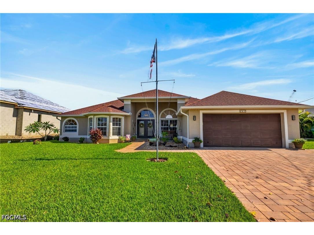 527 SW 40th Terrace Cape Coral FL 33914 2026025407 image1
