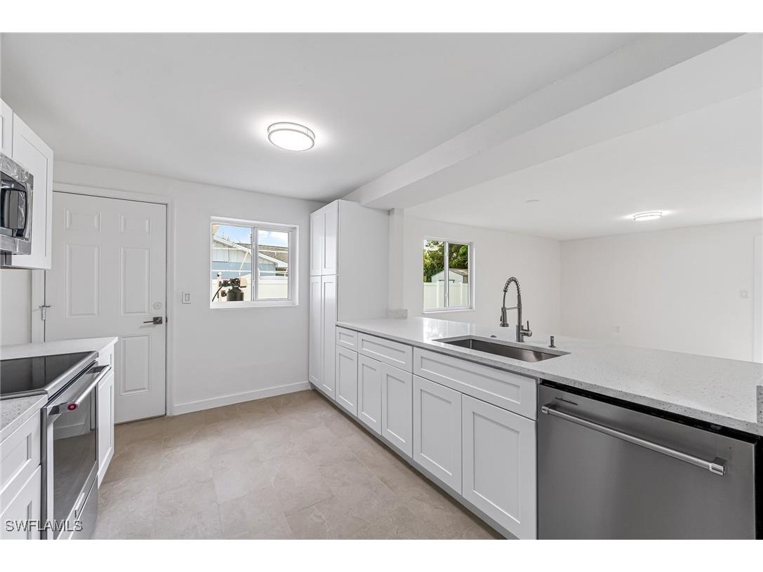5270 23rd Court SW Naples FL 34116 225009125 image1